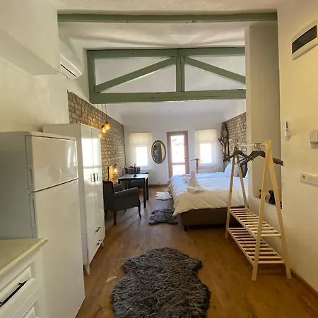 Balat Historical Luxury House דירה *